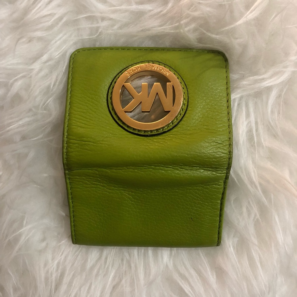Michael Kors Wallet - Picture 2 of 5